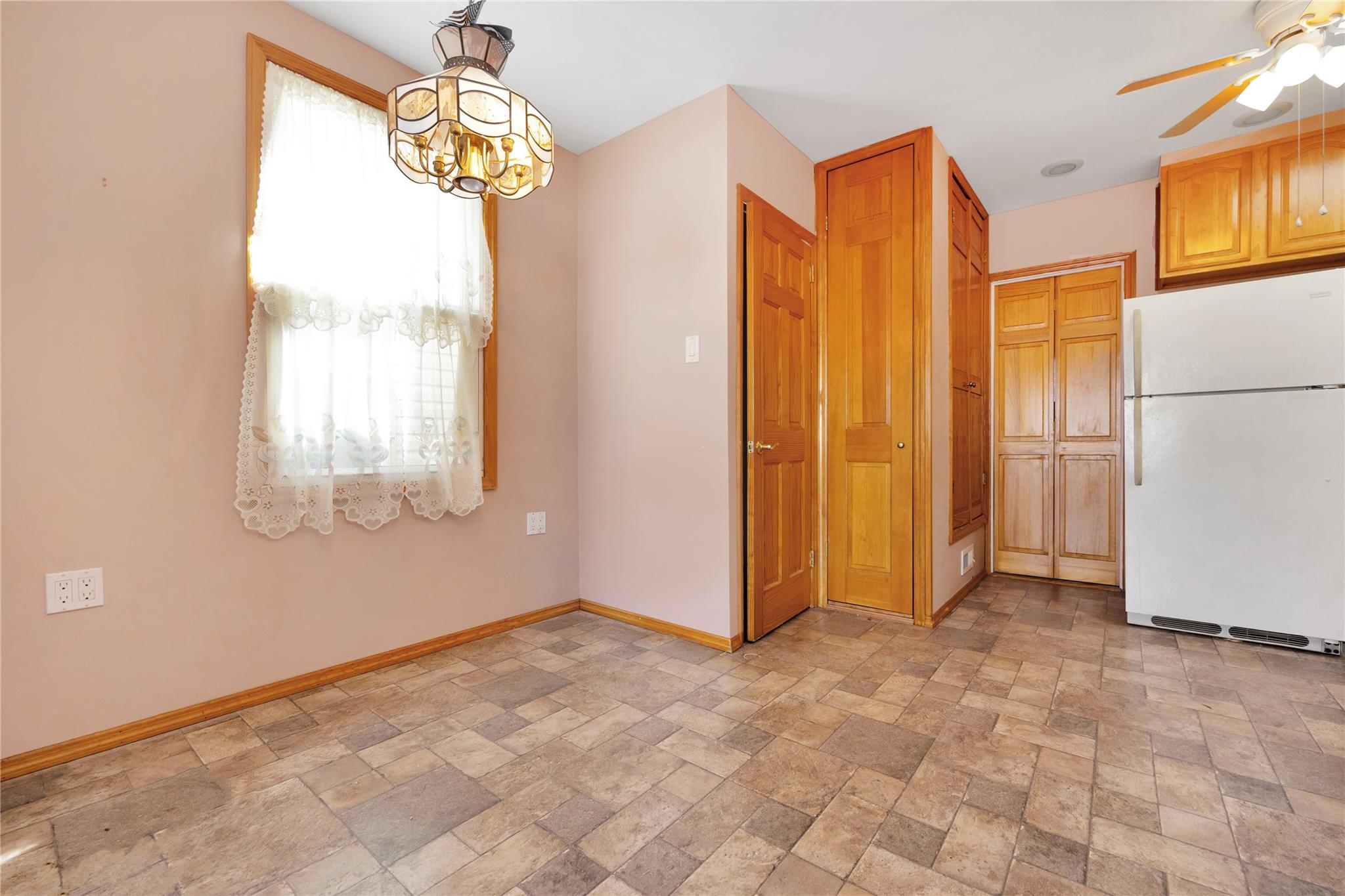 64-58 58 Road Rd, Maspeth, New York image 12