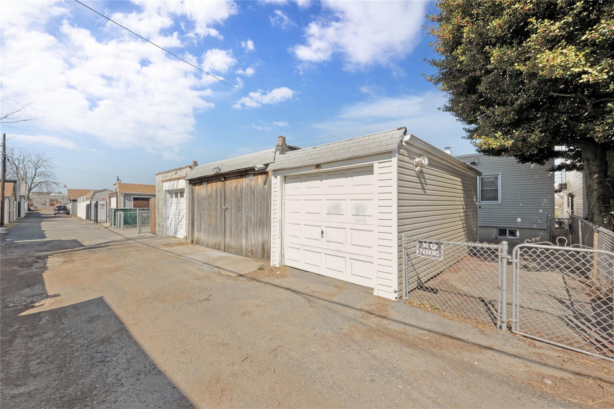 64-58 58 Road Rd, Maspeth, New York image 25