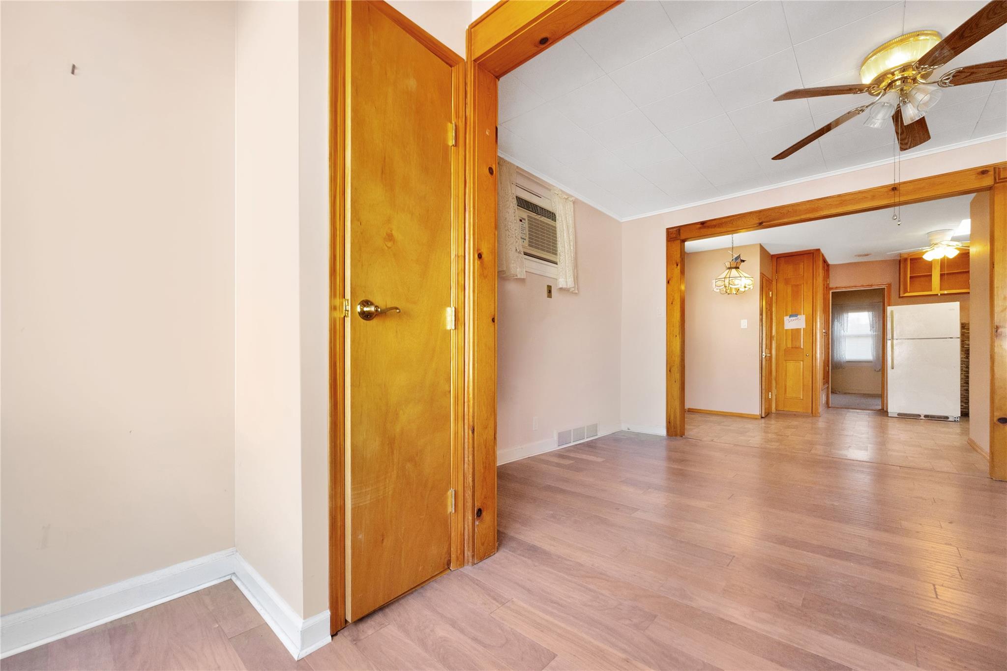 64-58 58 Road Rd, Maspeth, New York image 6