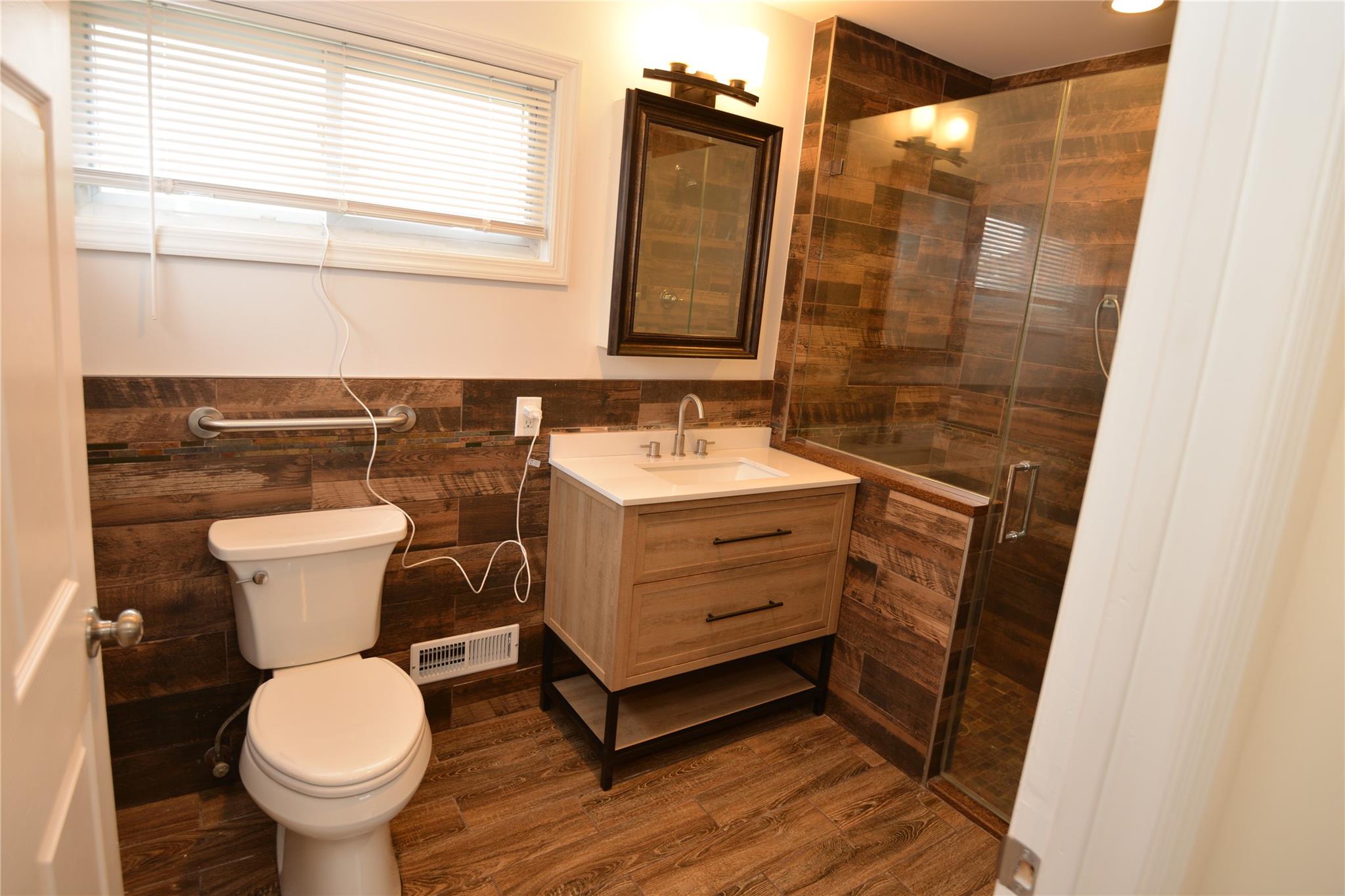 662 S Ocean Avenue, Freeport, New York image 7