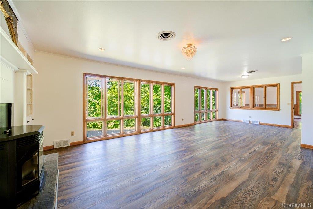 23 McIntosh Drive