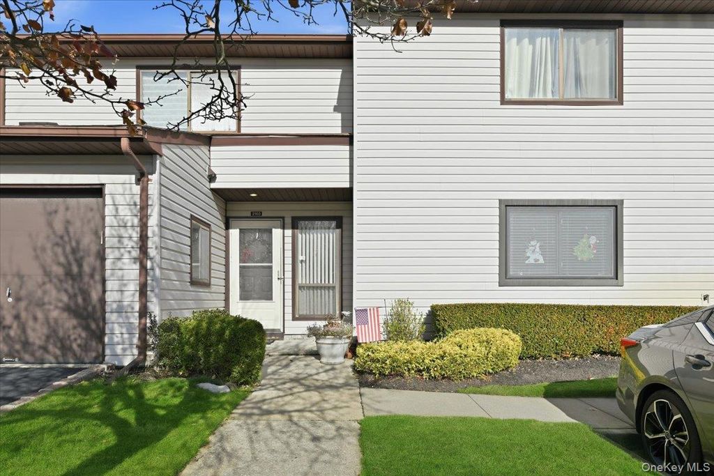 Photo of 100 Daly Boulevard #2103, Oceanside, NY 11572 (MLS # 942747)