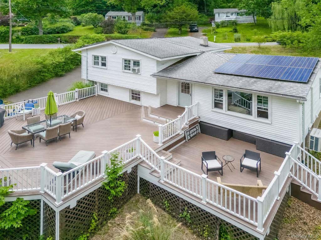 Photo of 18 Valley Drive, Salisbury Mills, NY 12577 (MLS # 1027894)