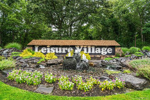 Photo of 231 Blackpool Court, Ridge, NY 11961 (MLS # 1007428)