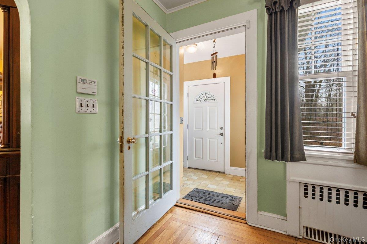 306 Hutchinson Boulevard