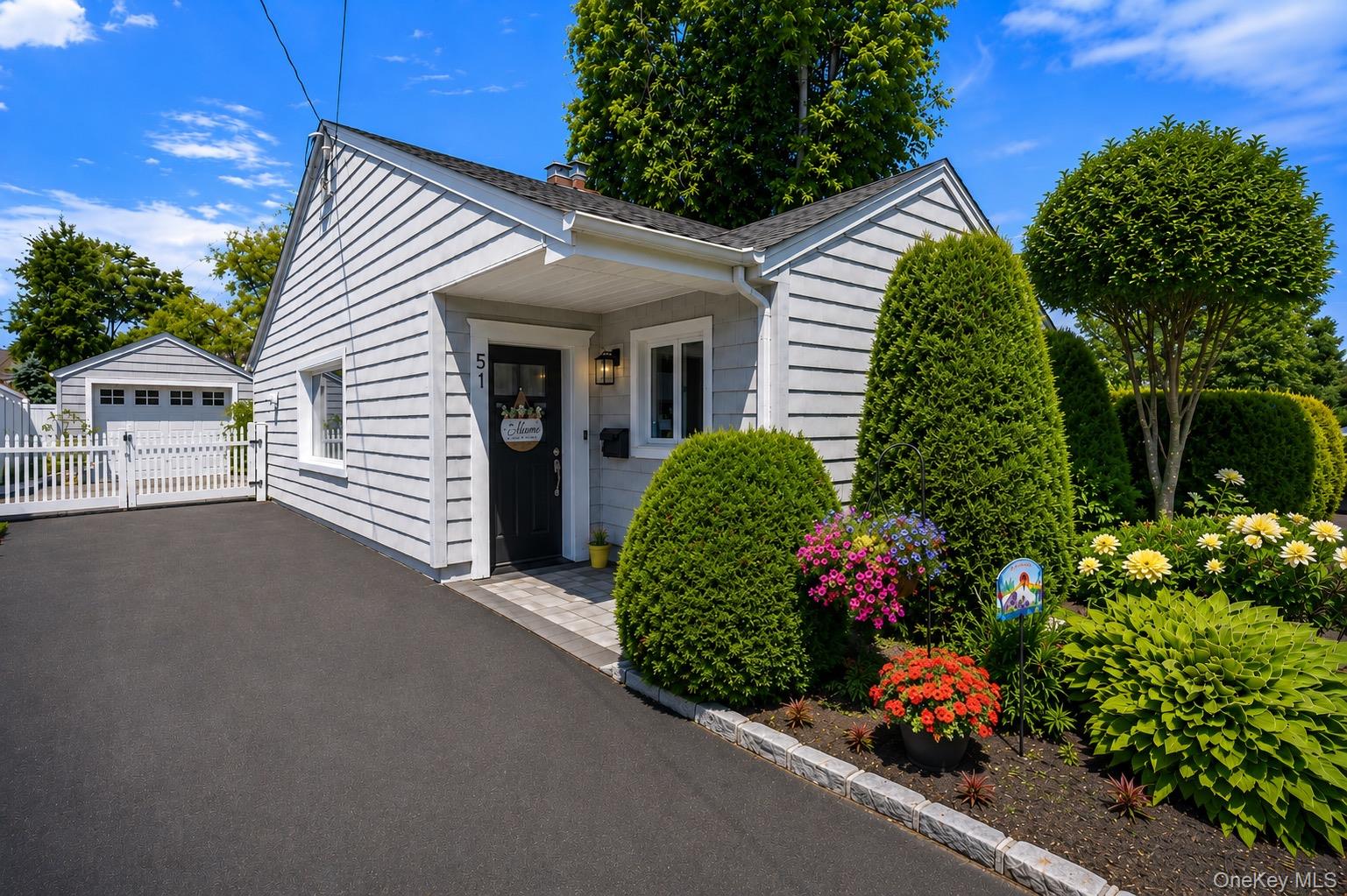 51 Fox Boulevard