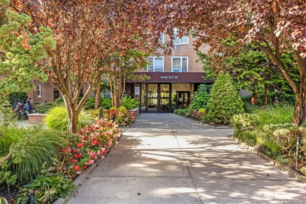Photo of 18-40 211th Street #4A, Bayside, NY 11360 (MLS # 1055321)