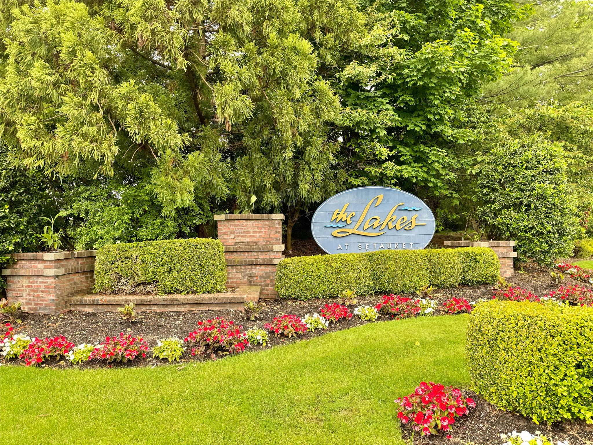 19 Erin Lane, East Setauket, New York image 23