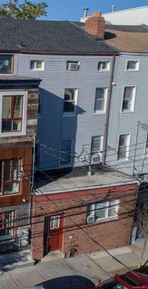 Multifamily For Sale - 11-51 Welling Court<br/> Astoria, NY 11102