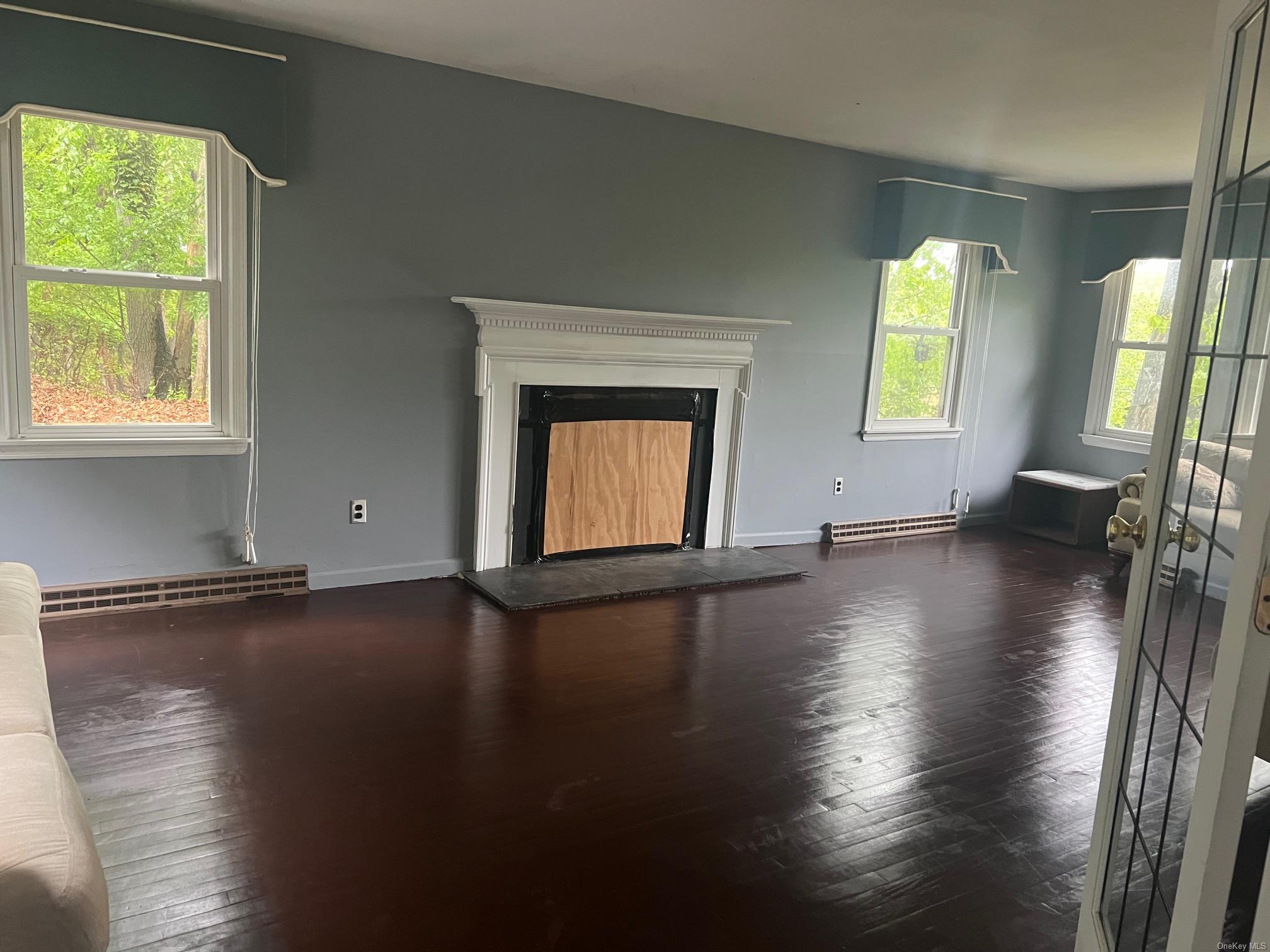 15 Old Field Road