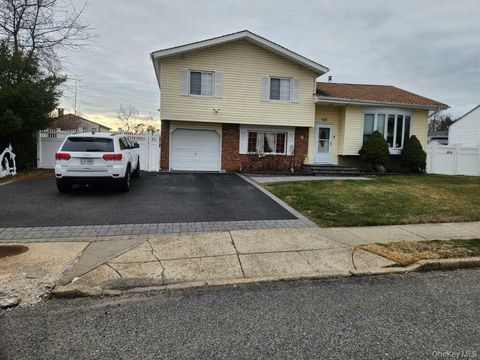 160 Bark Avenue, Central Islip, NY 11722 - MLS#: 974590