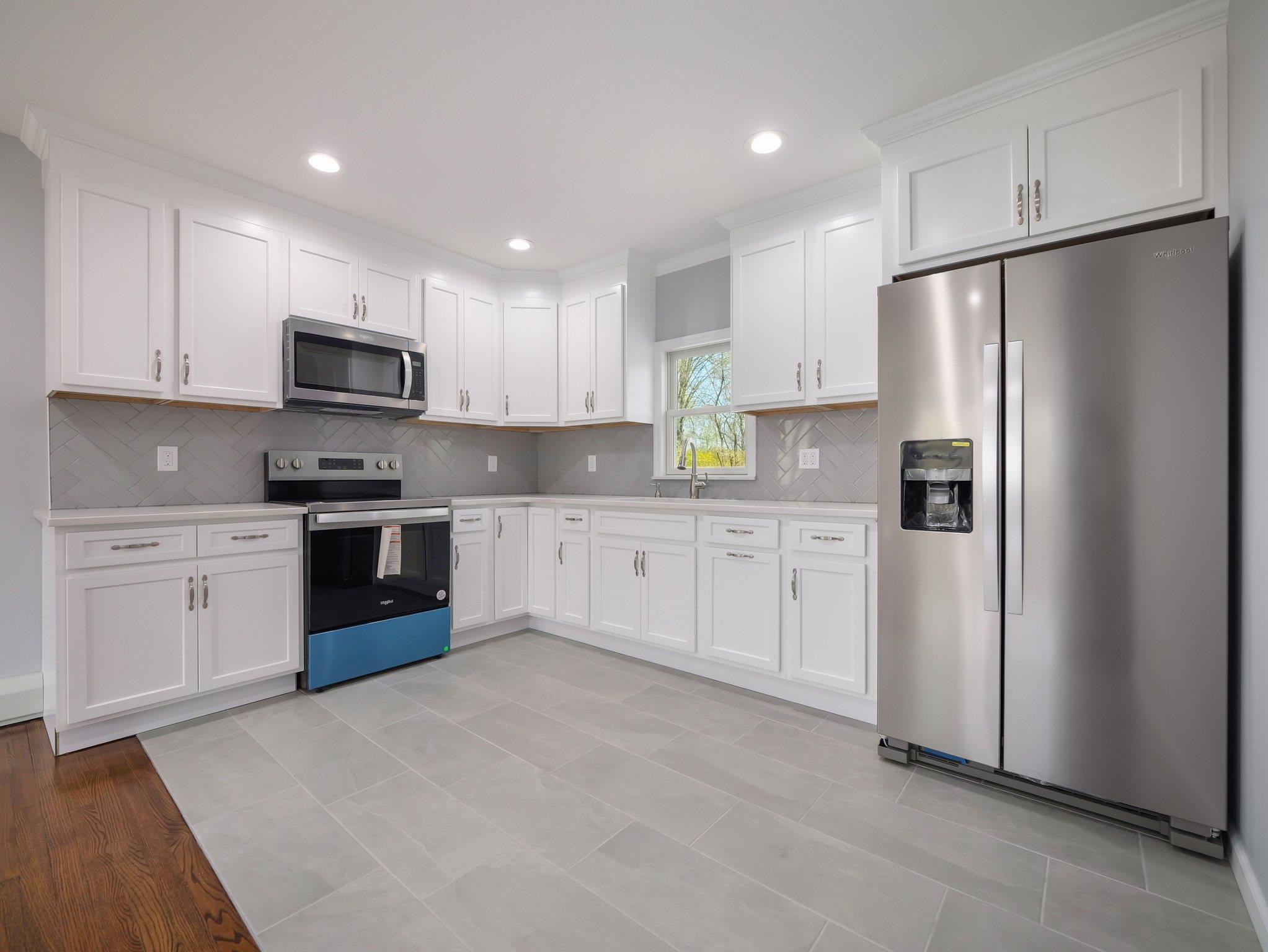 636 Gidney Avenue, Newburgh, New York image 11