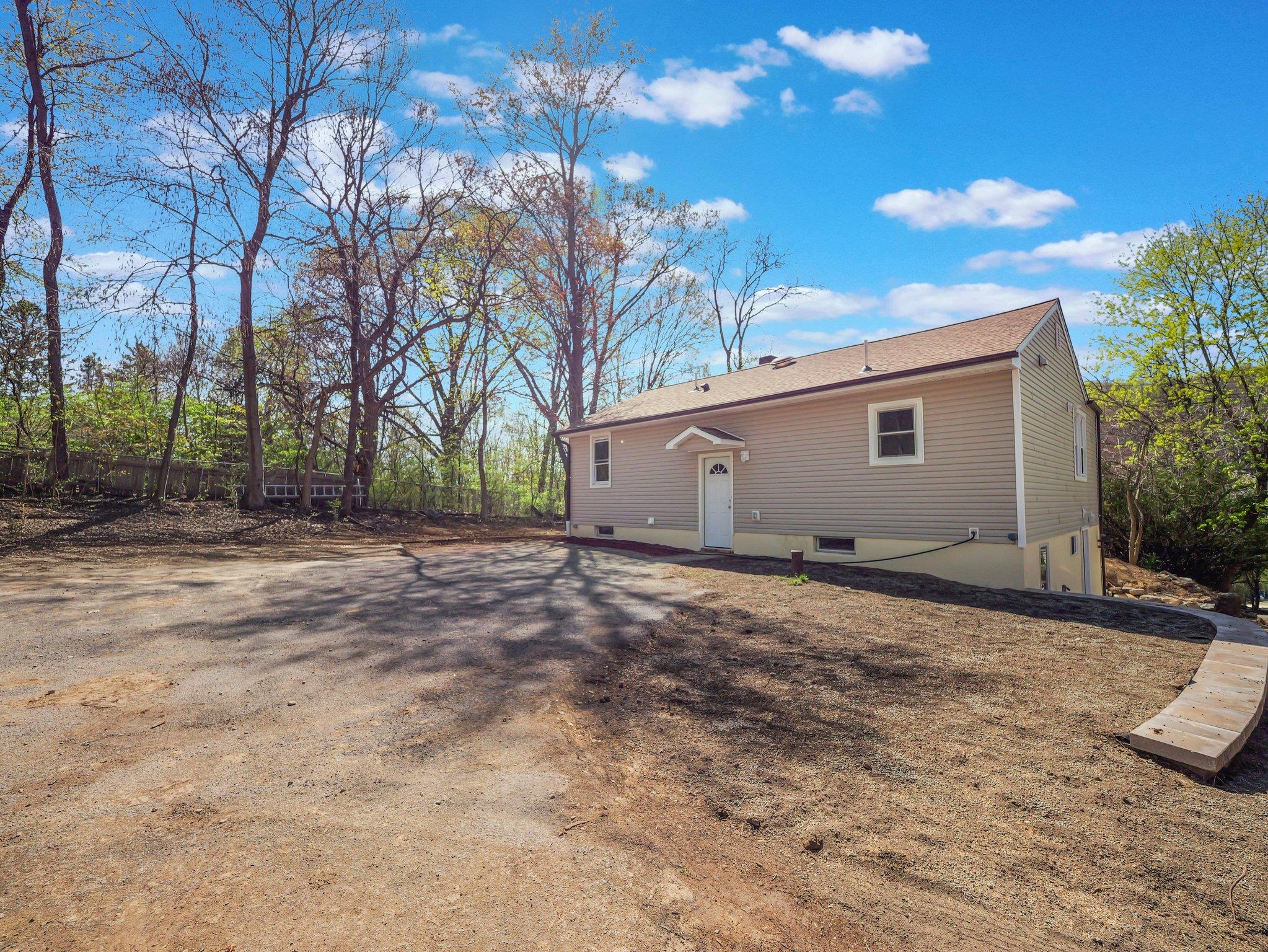 636 Gidney Avenue, Newburgh, New York image 4