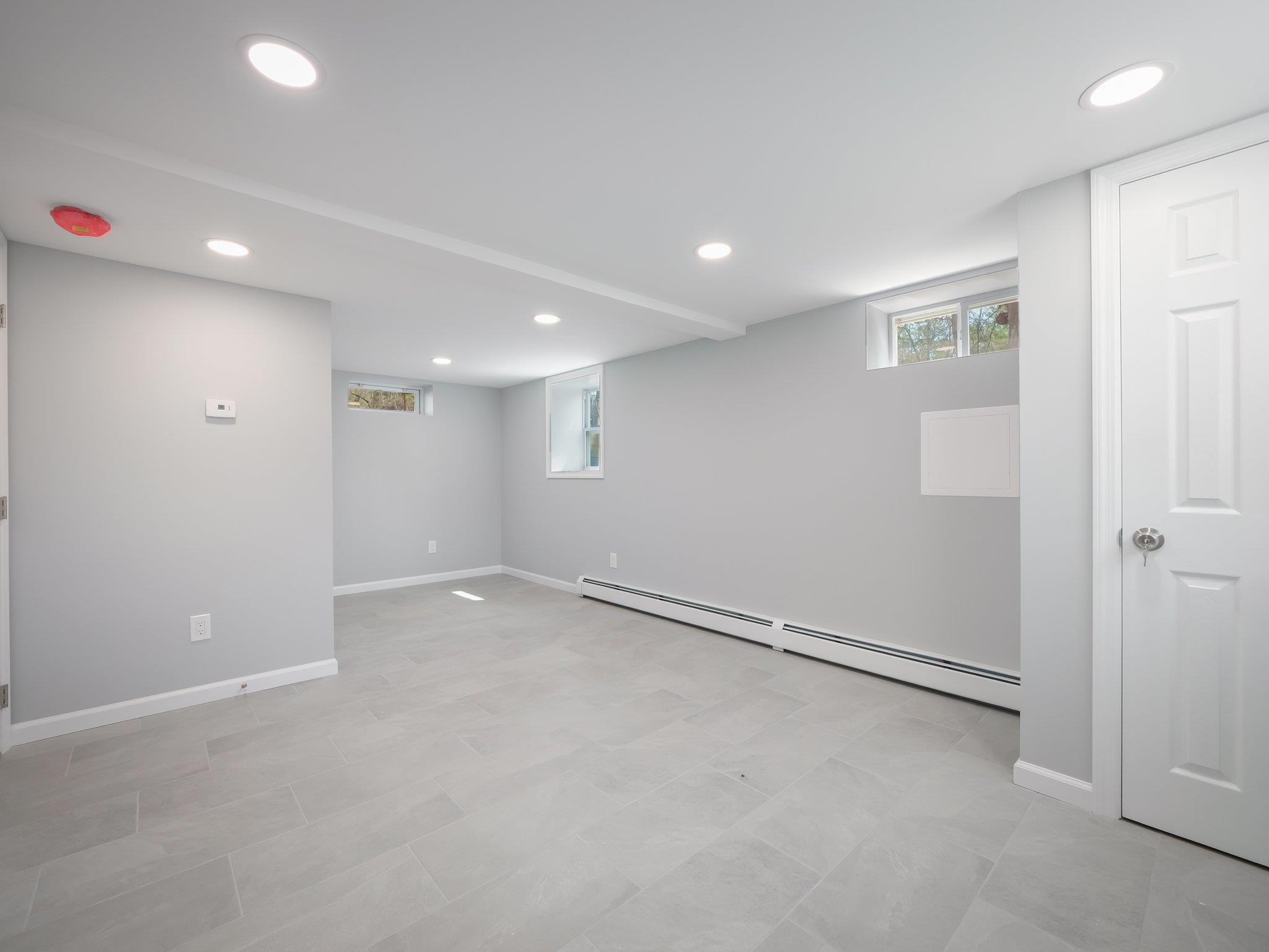 636 Gidney Avenue, Newburgh, New York image 25