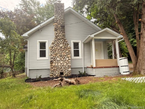 Homes For Sale - 20 Nevins Street<br/> Ellenville, NY 12428