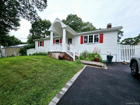 Homes For Rent - 12 Nord Park Boulevard<br/> Middle Island, NY 11953