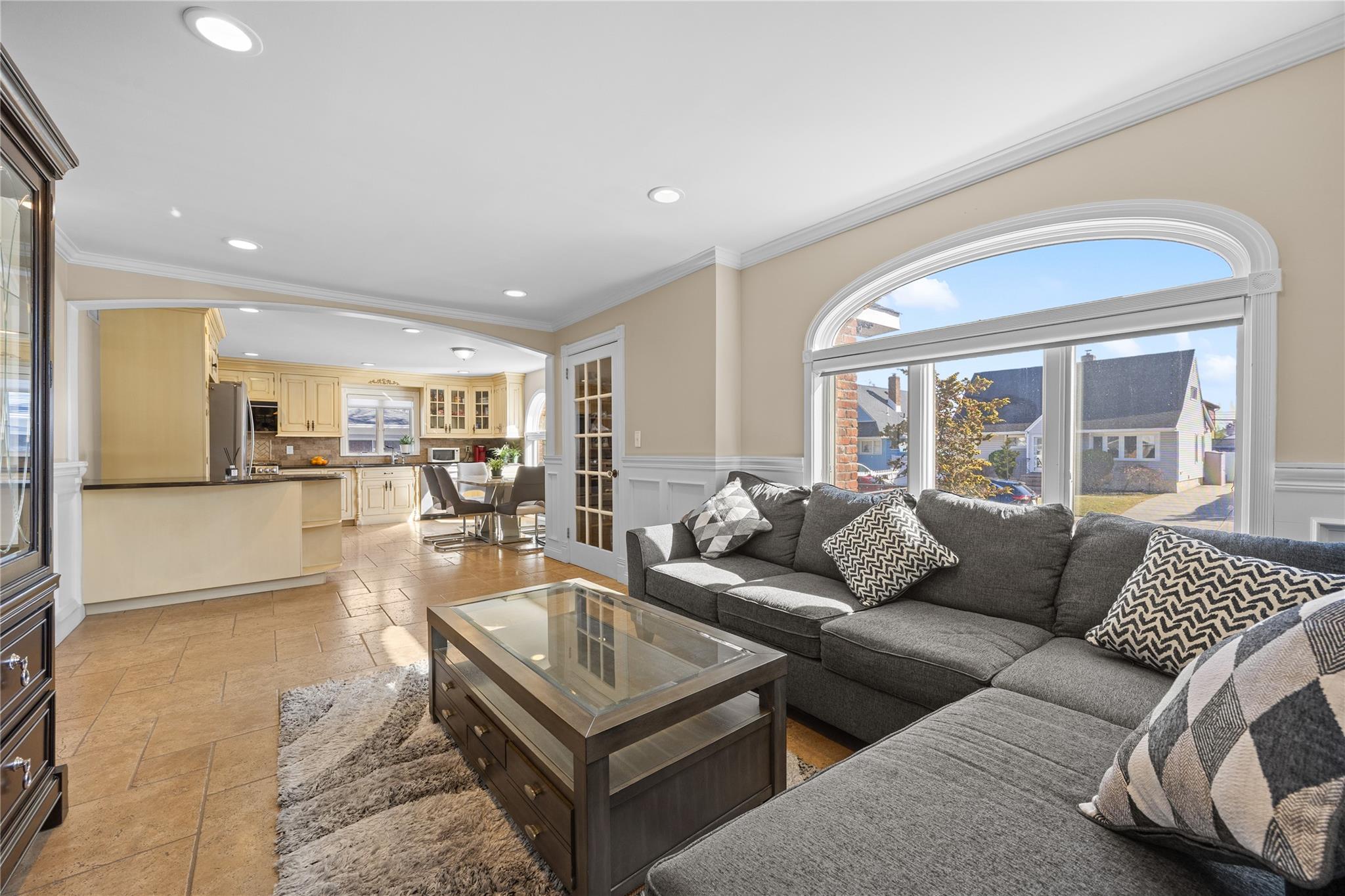 157-33 18 Ave