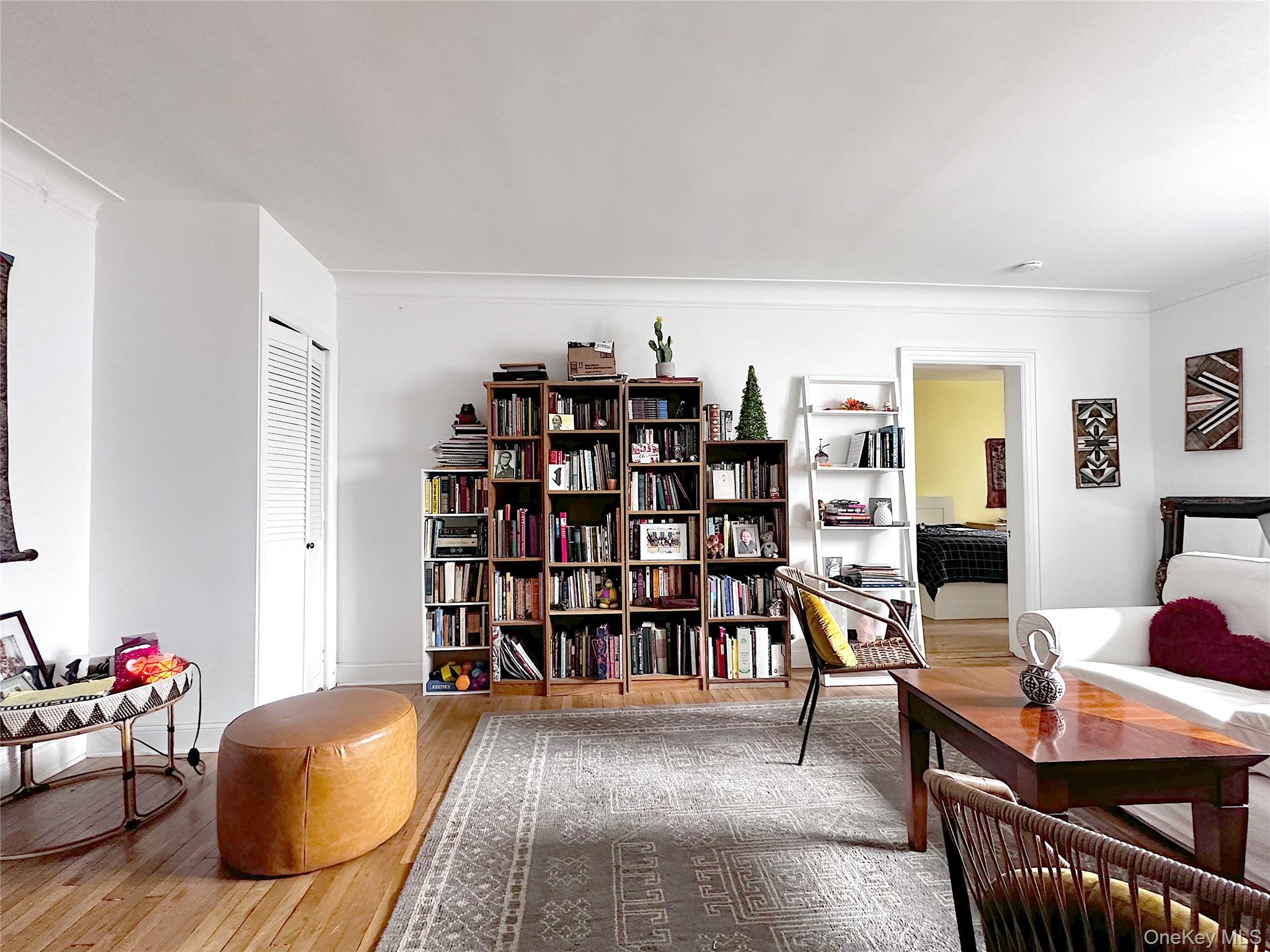 17 N Chatsworth Avenue 2DE