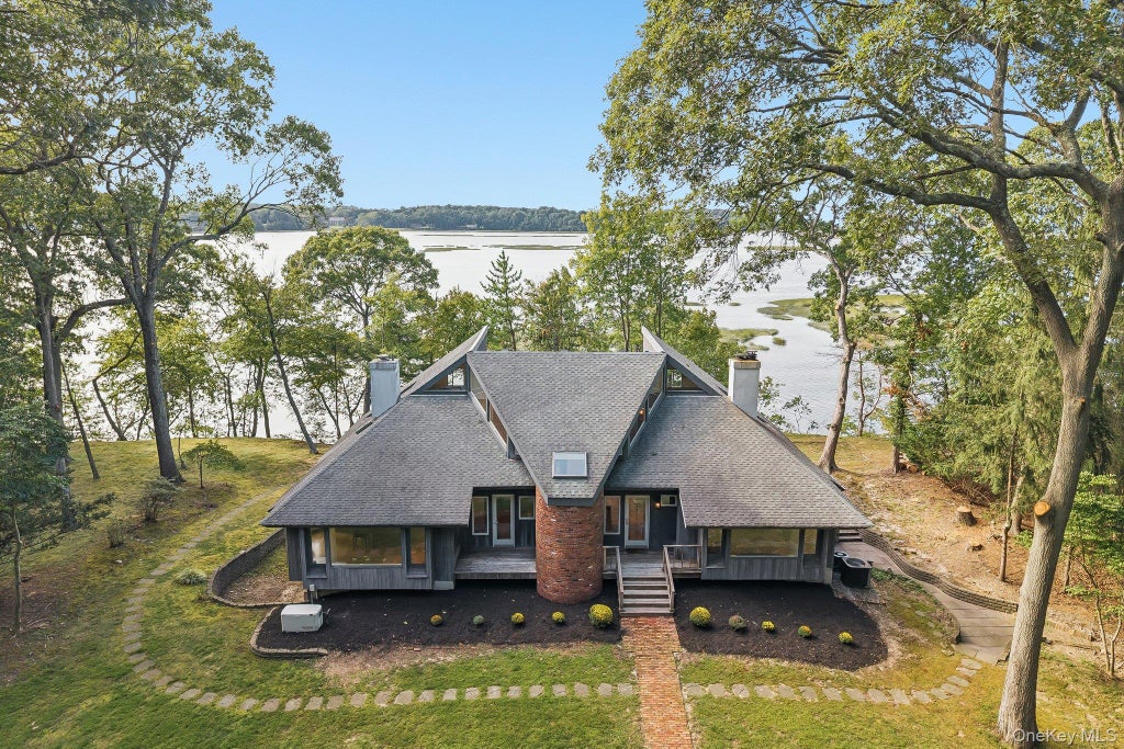 Photo of 89 Harbor Road, Head Of The Harbor, NY 11780 (MLS # 1054624)