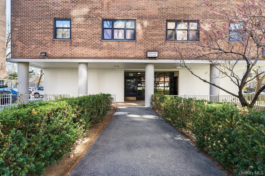 Photo of 33-65 14th Street #8C, Astoria, NY 11106 (MLS # 955551)