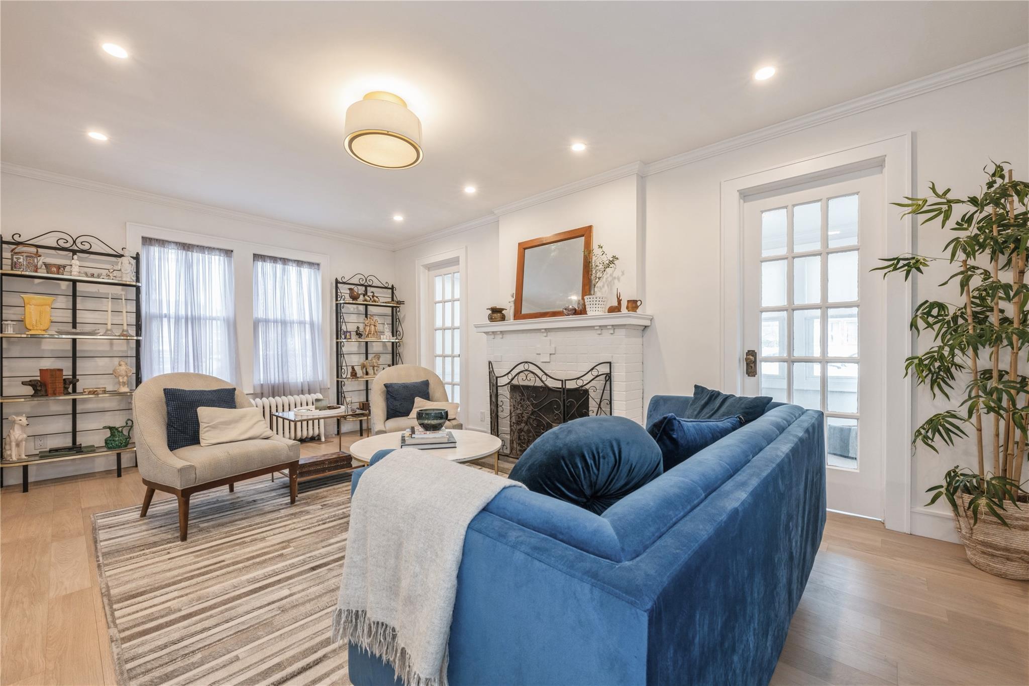 99-05 220 St, Queens Village, New York image 7