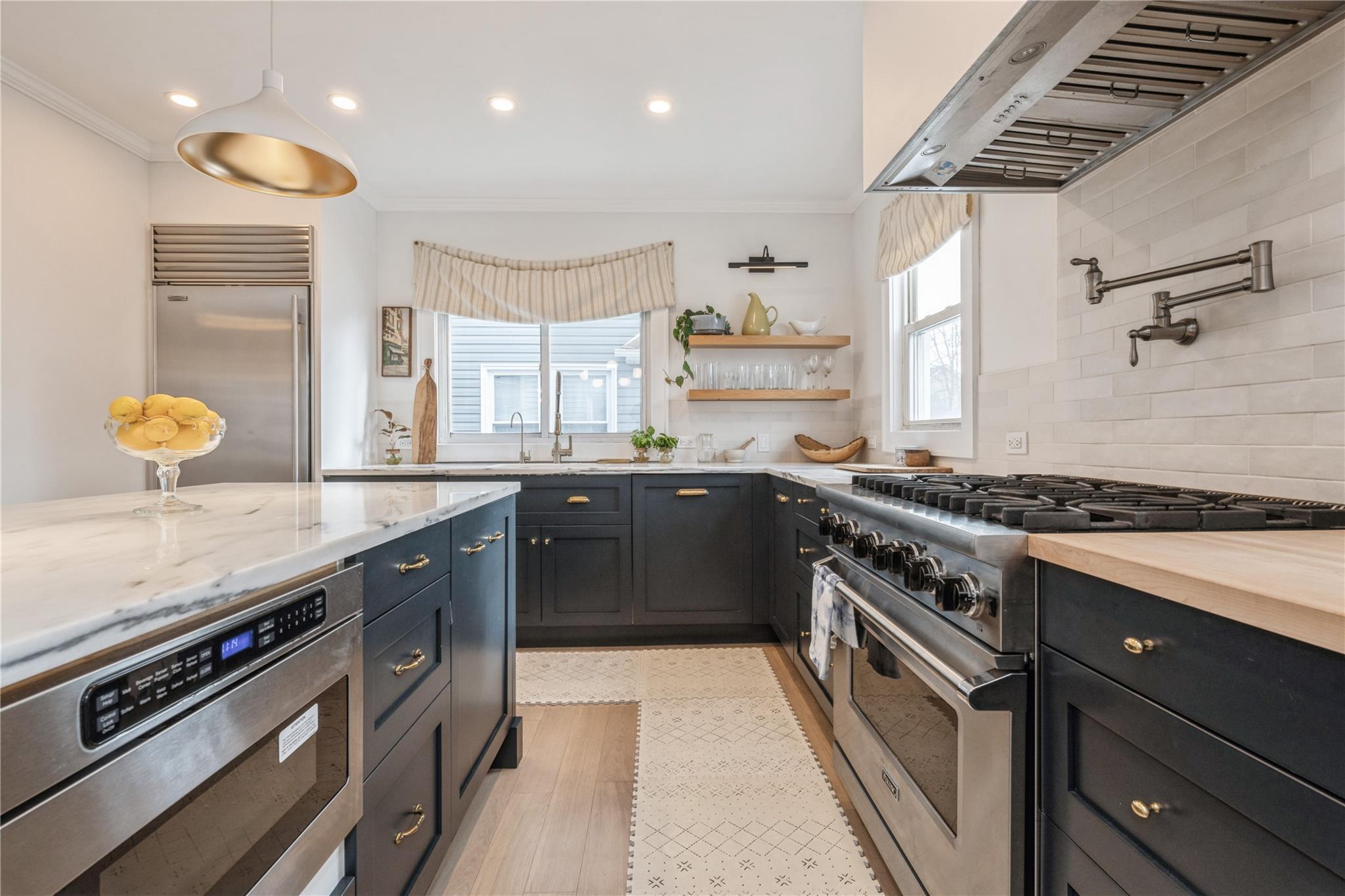 99-05 220 St, Queens Village, New York image 16