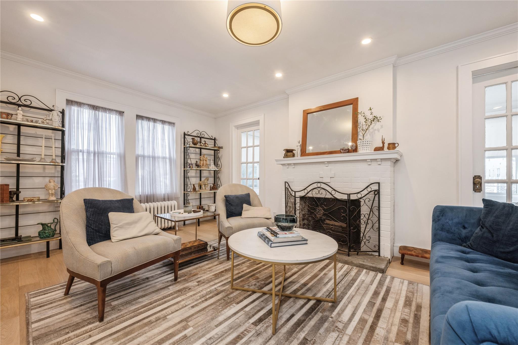 99-05 220 St, Queens Village, New York image 6