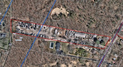 91 N Phillips Avenue Speonk NY 11972