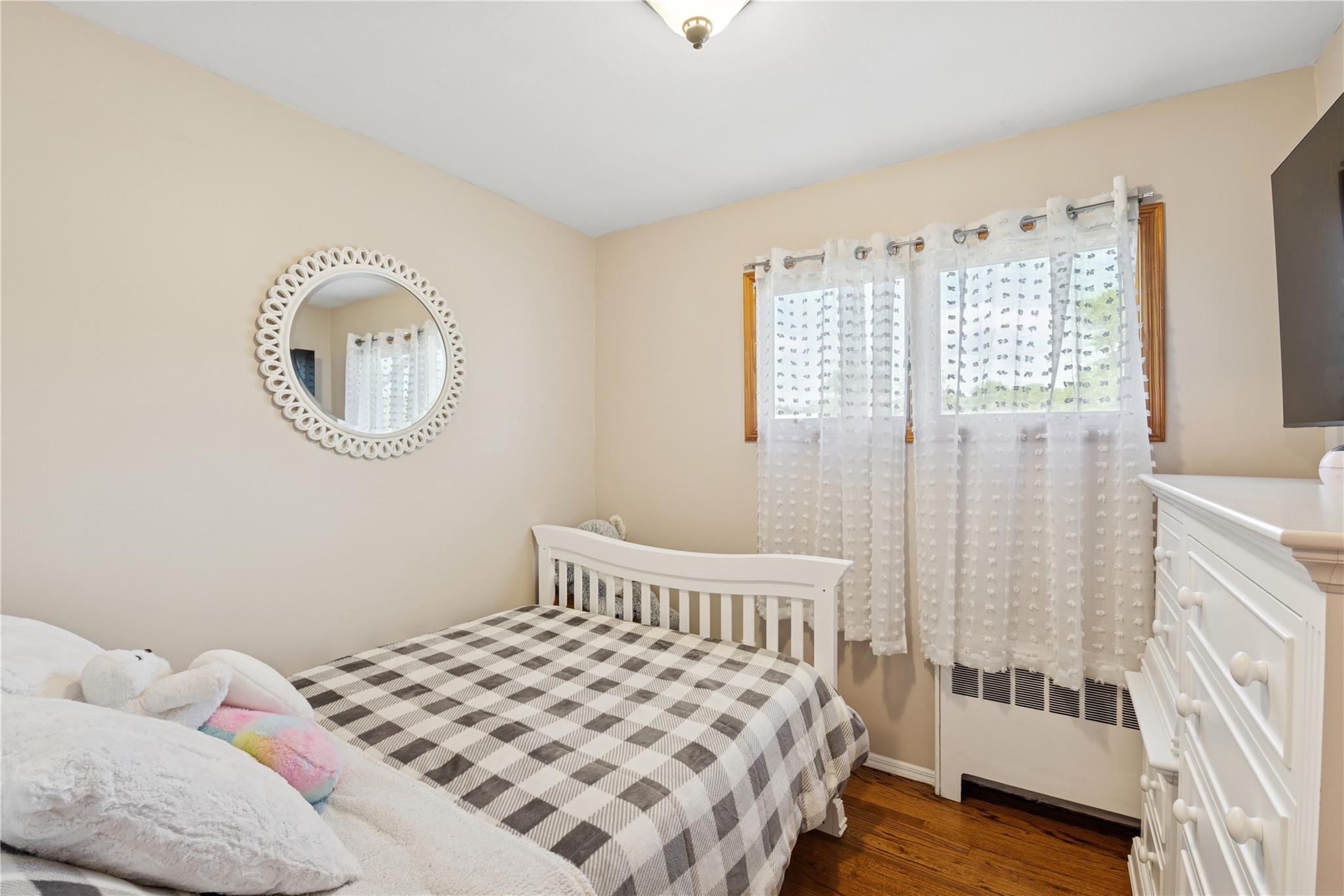 979 Manor Lane, Bay Shore, New York image 12