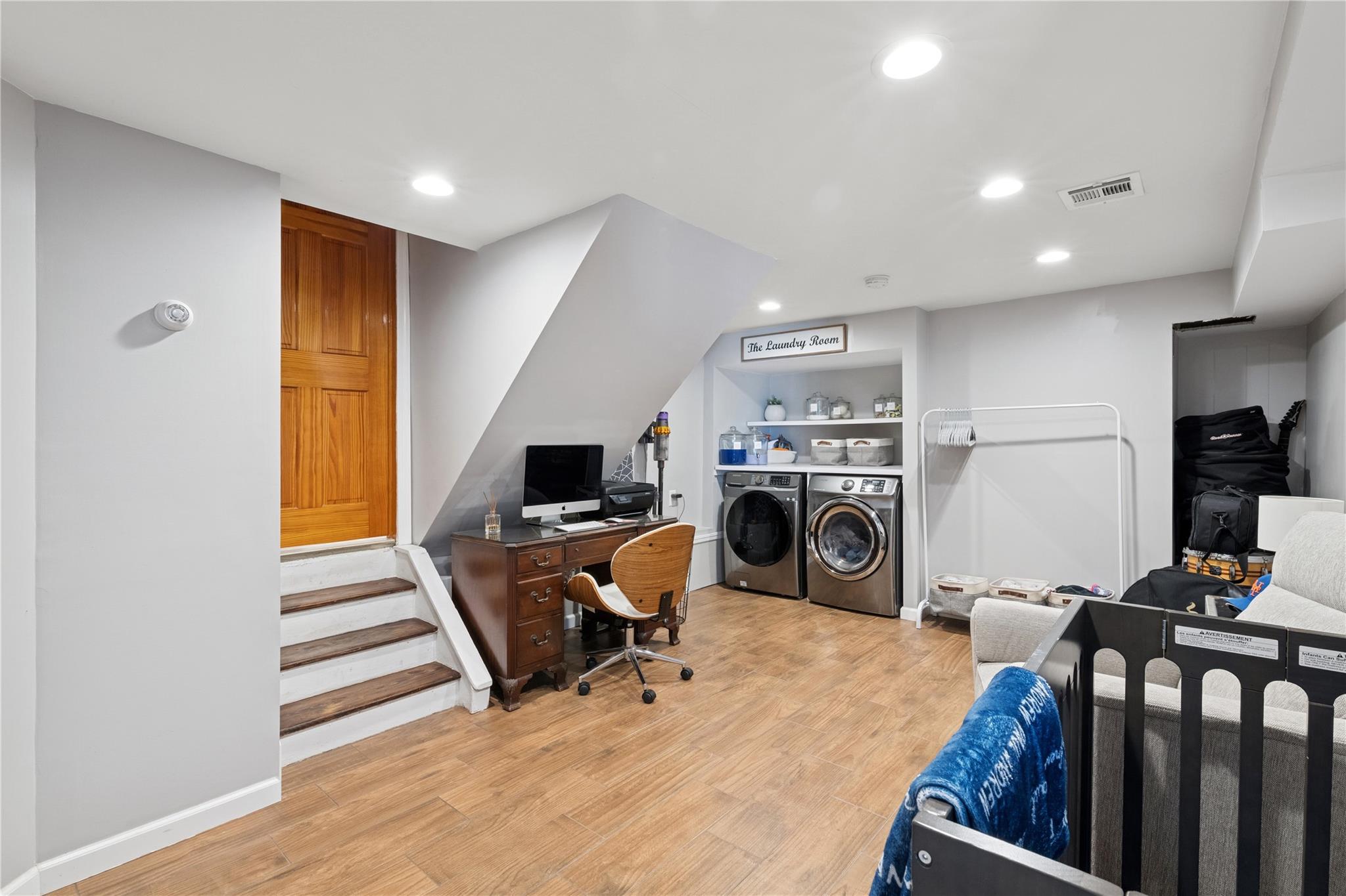 979 Manor Lane, Bay Shore, New York image 16