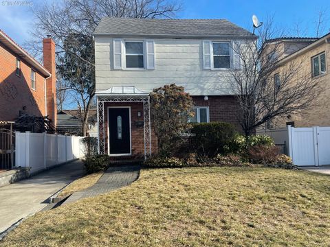 64-33 184th Street Fresh Meadows NY 11365