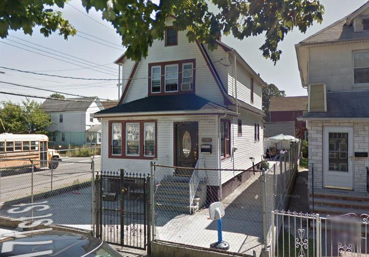 Property for Sale at 104th Avenue, Jamaica, Queens, NY - Bedrooms: 3 
Bathrooms: 2 
Rooms: 8  - $534,999
