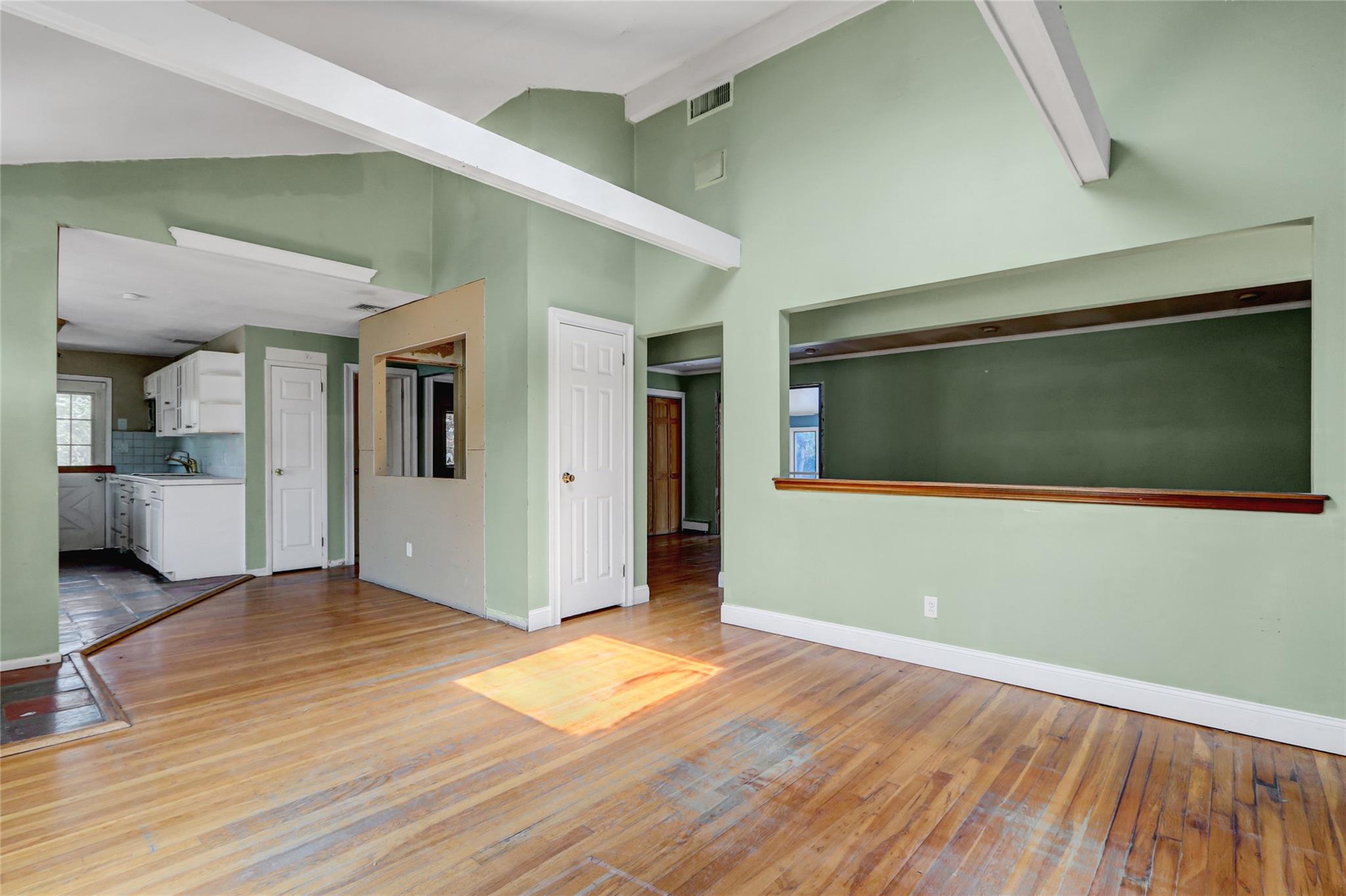 187 Audwin Drive, Islip Terrace, New York image 5