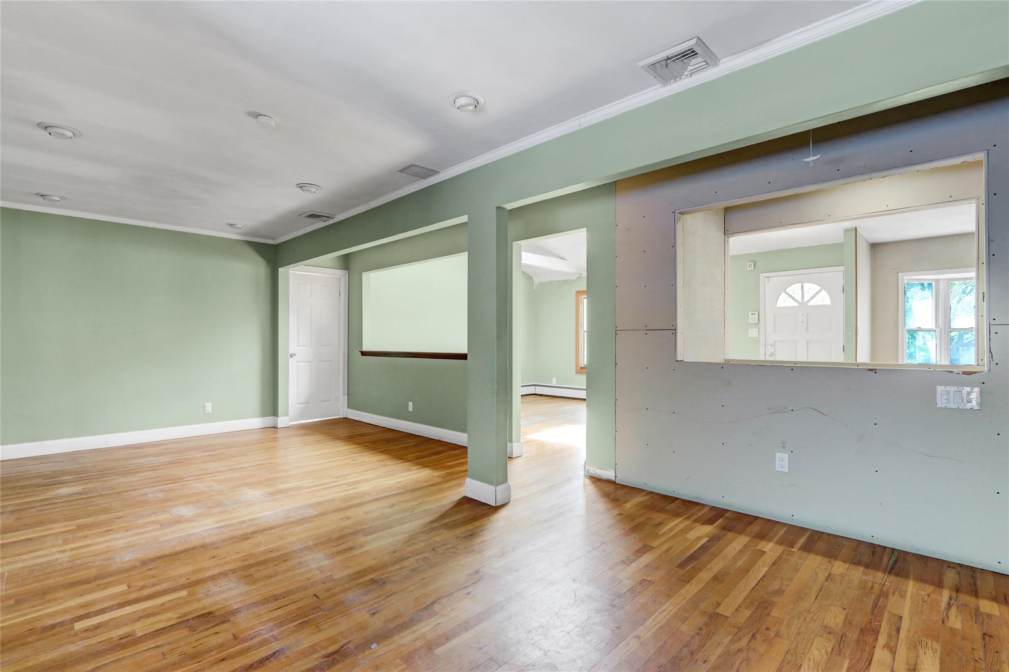 187 Audwin Drive, Islip Terrace, New York image 9