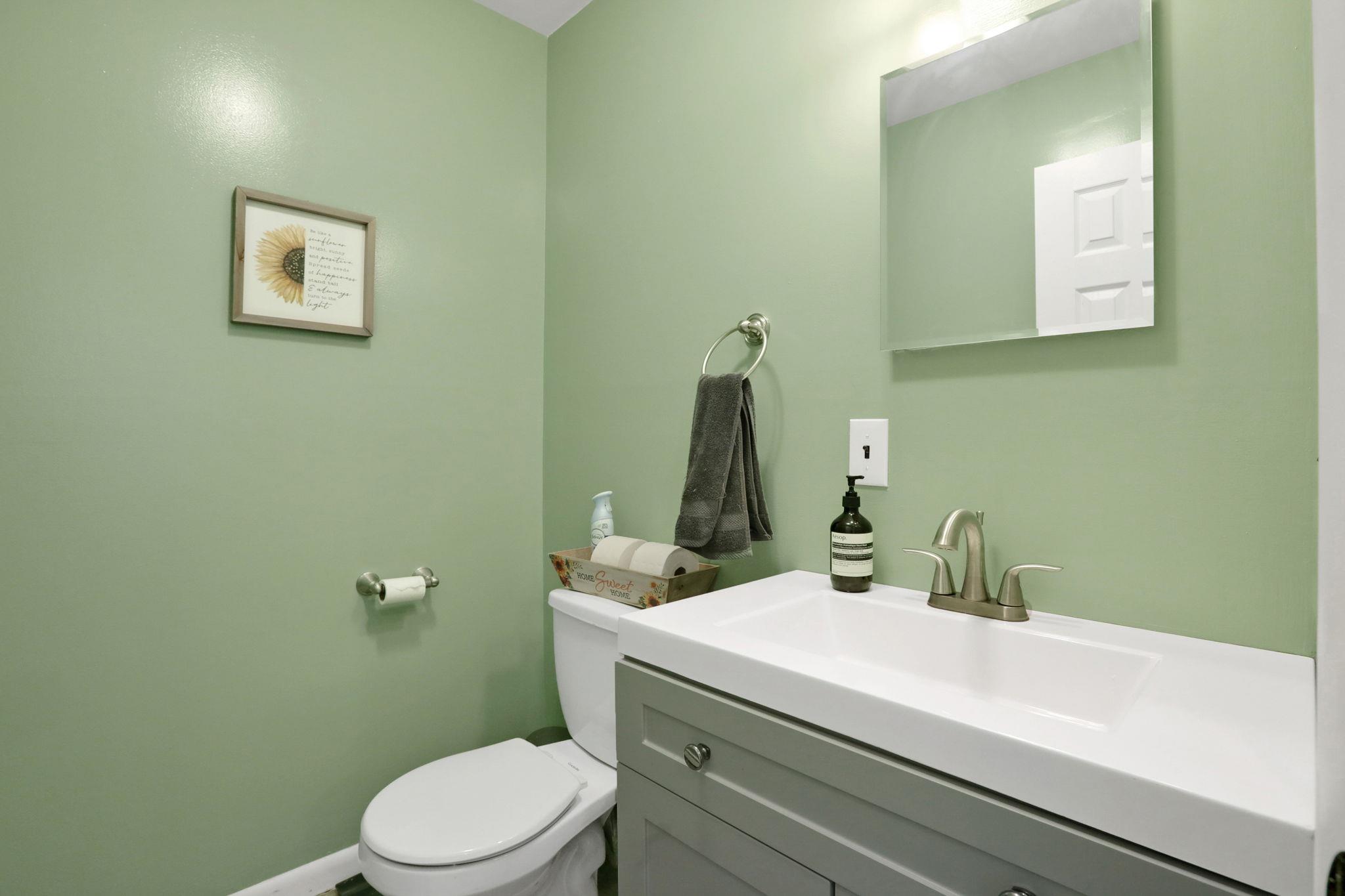 22 Sycamore Drive, Beacon, New York image 11