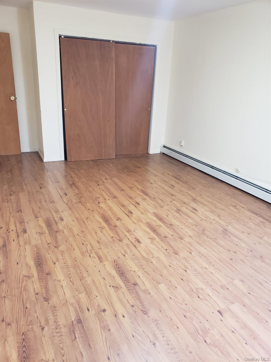 22724 Murdock Avenue - Photo 3
