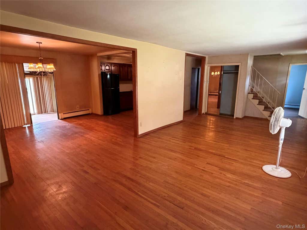 Photo of 30 Bayview Avenue, Bayport, NY 11705 (MLS # 1031965)