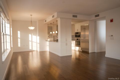 10 Byron Place 601 Larchmont NY 10538