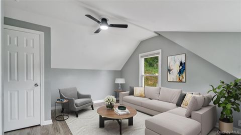 22 Town Path 2 Glen Cove NY 11542