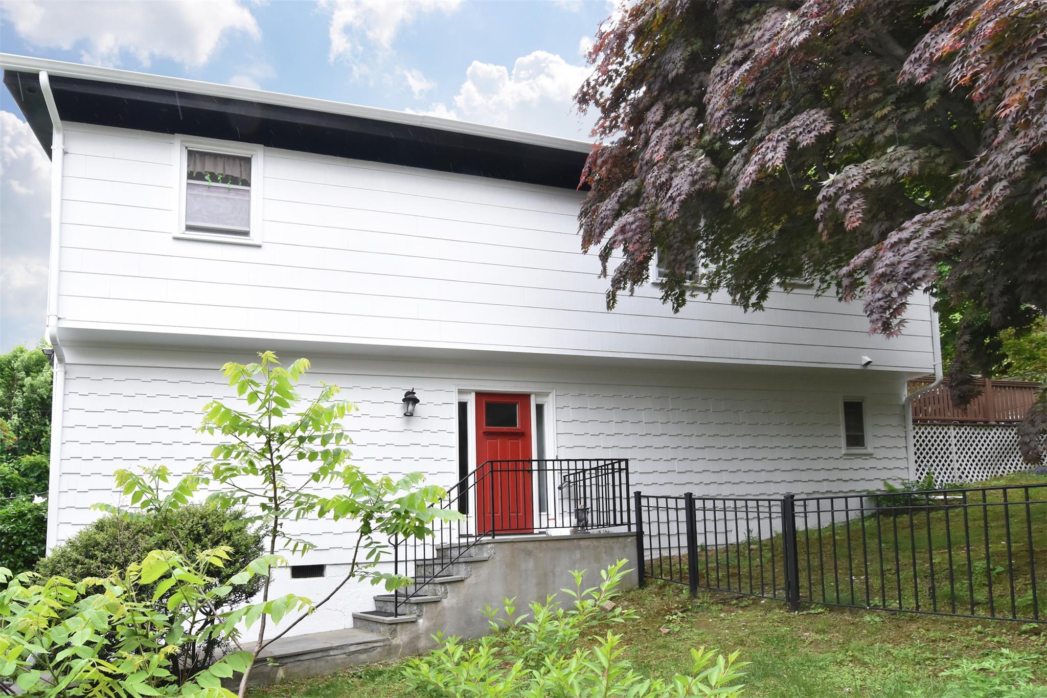 56 Ogden Place, Dobbs Ferry, New York image 2