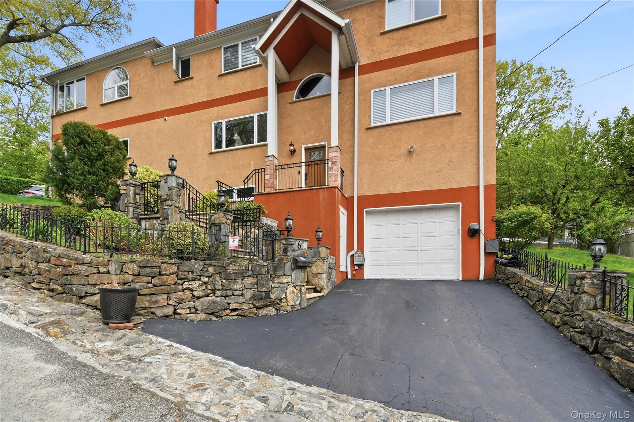 6 Inwood Place