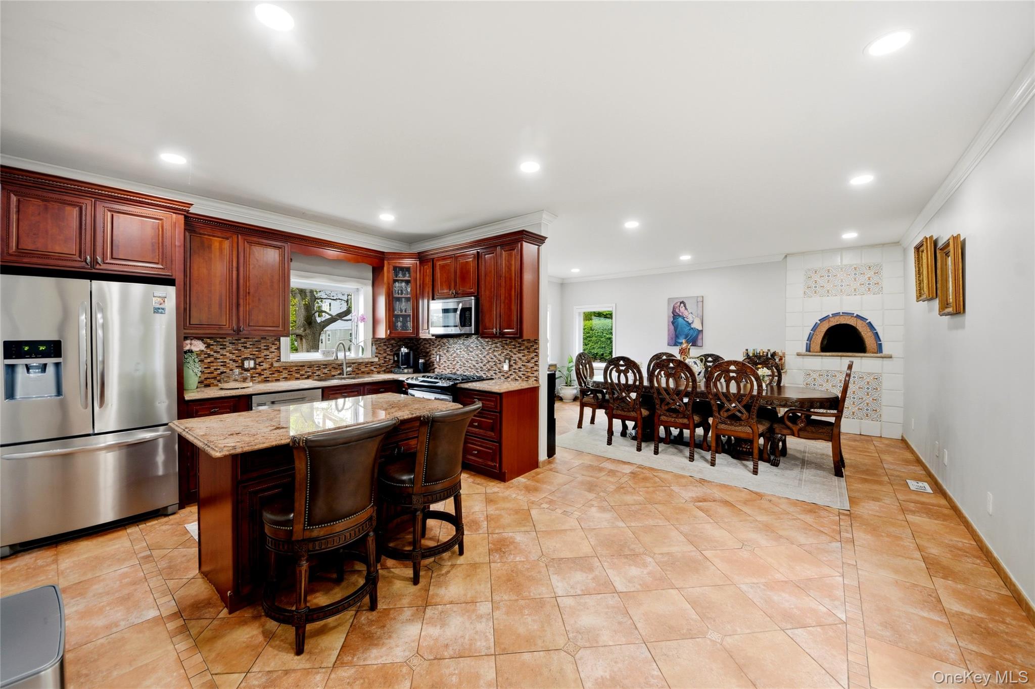 6 Inwood Place