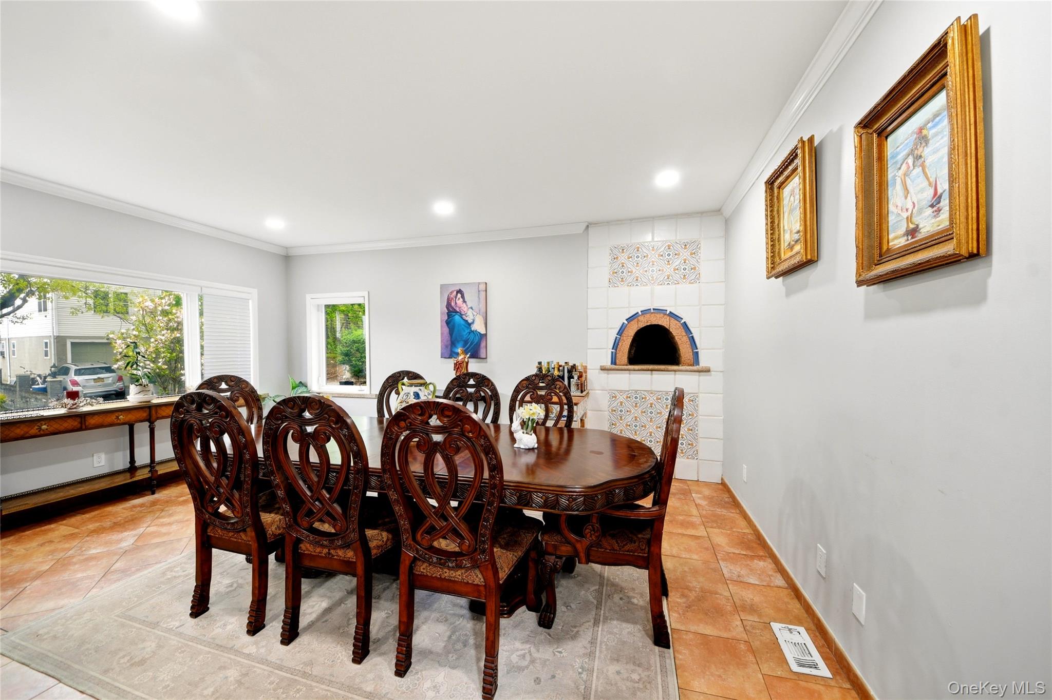 6 Inwood Place