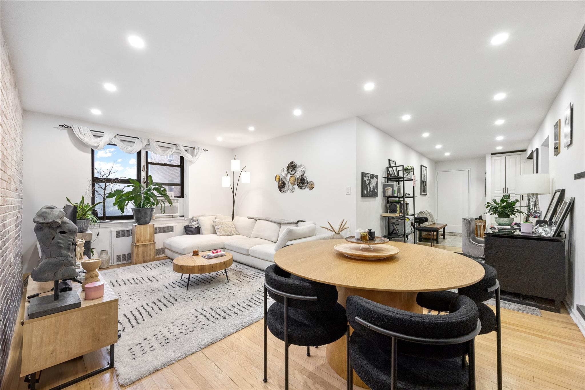 302 96th Street #4R, Brooklyn, New York image 1