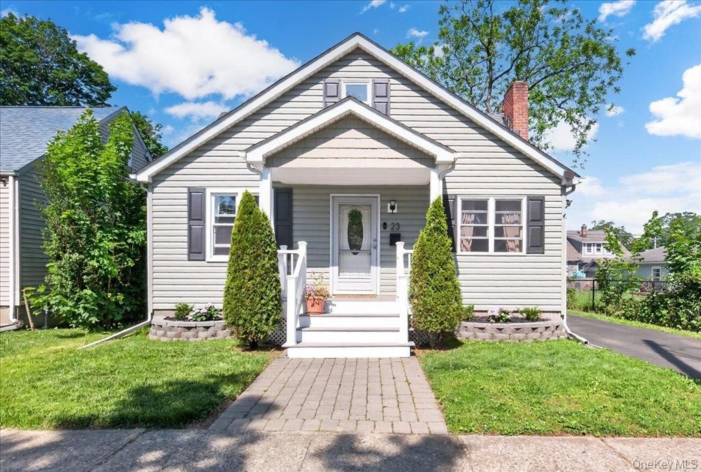 Photo of 23 Roosevelt Place, Newburgh, NY 12550 (MLS # 996424)