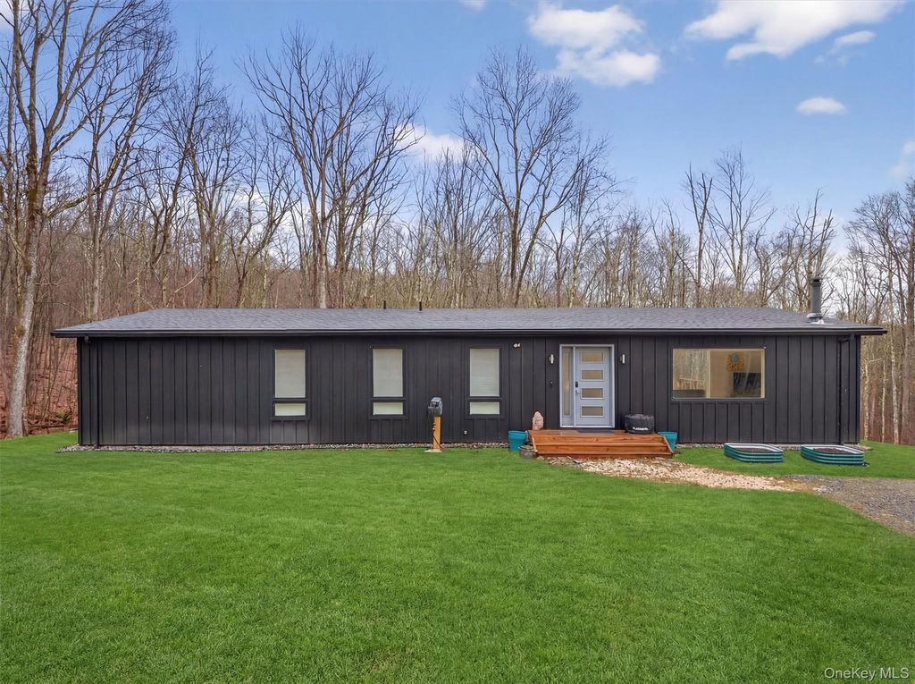 Photo of 119 Lenni Lenape Road, Narrowsburg, NY 12764 (MLS # 968663)