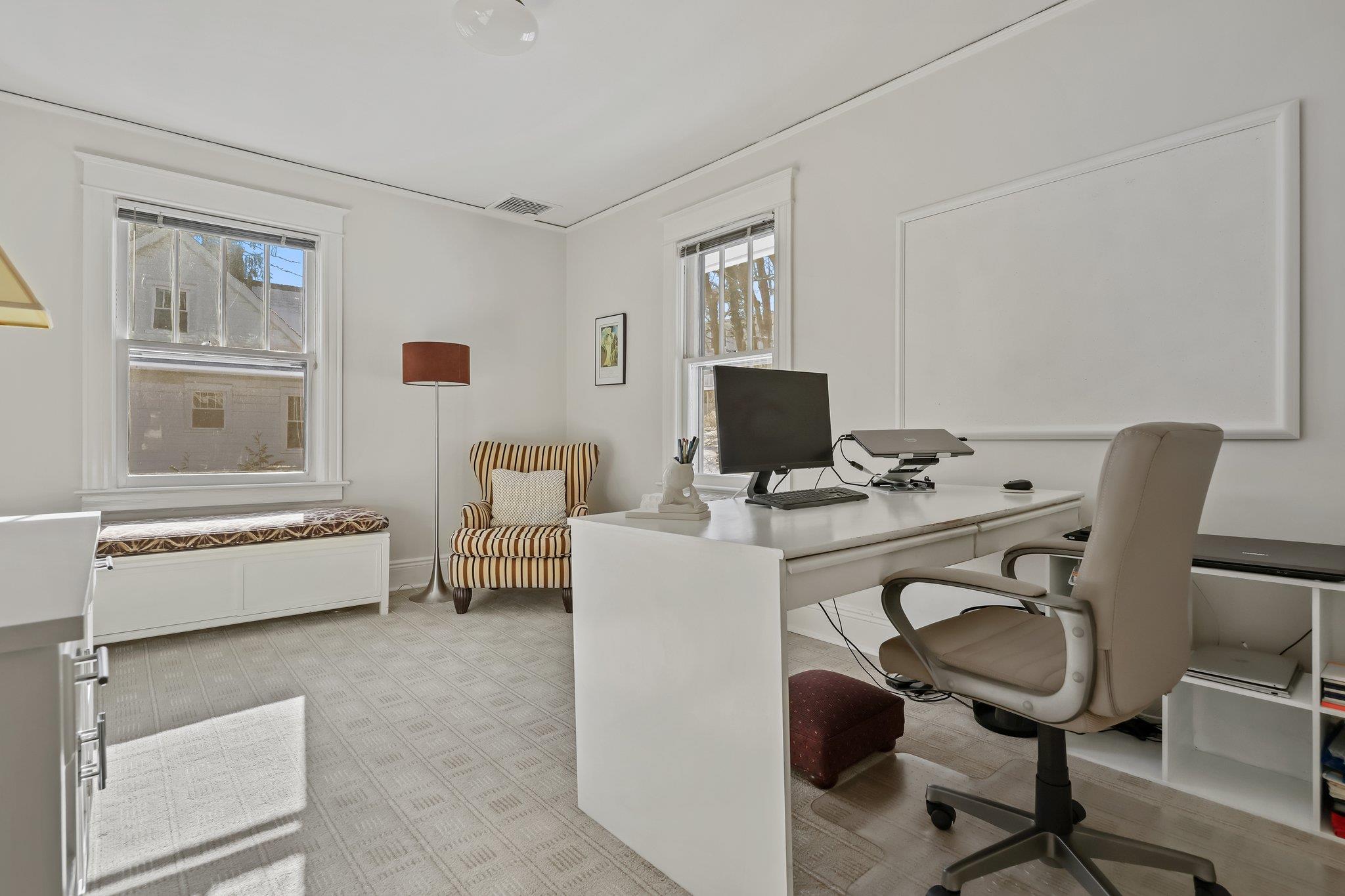 34 E Sarles Lane, Pleasantville, New York image 16