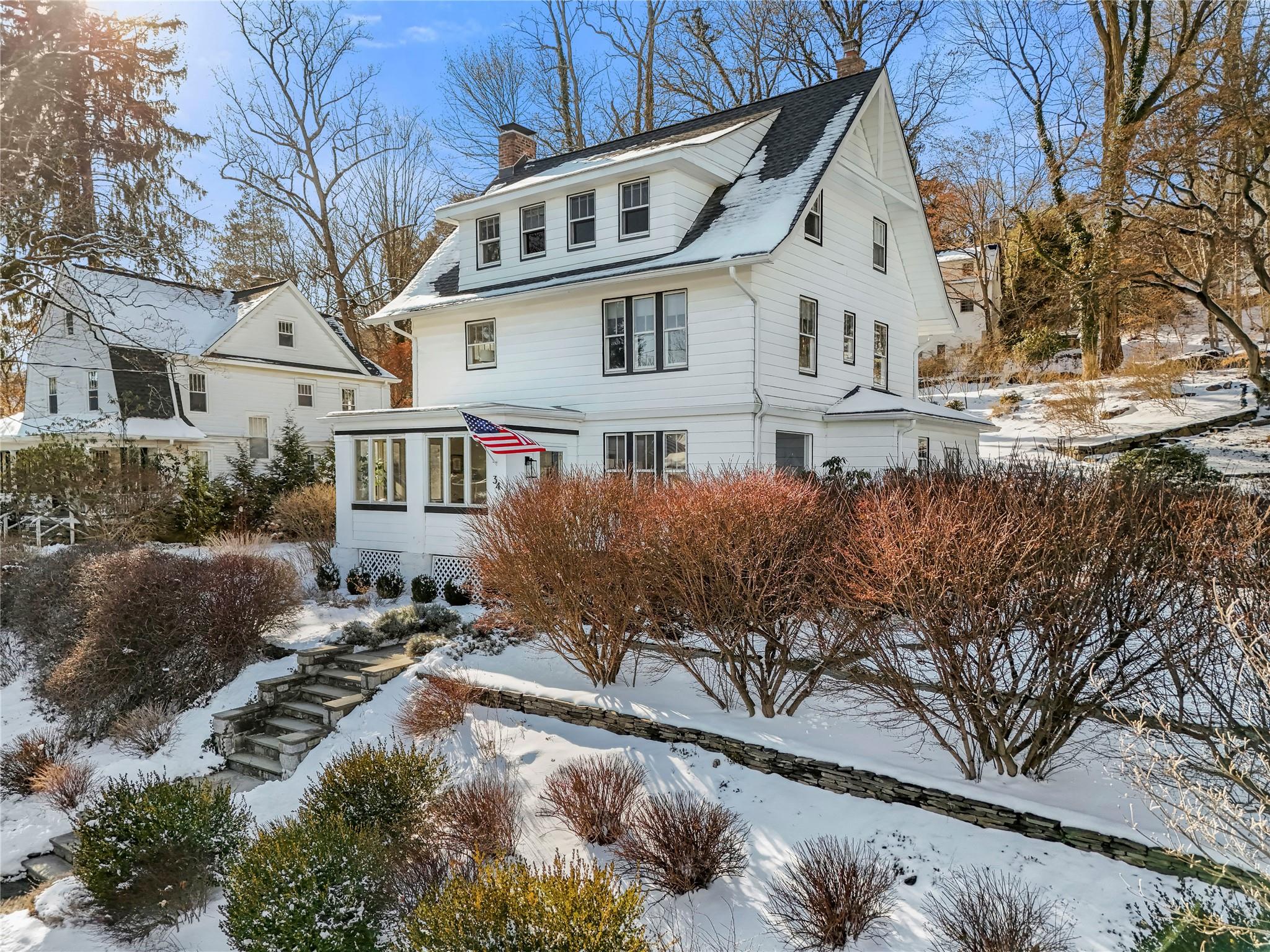 34 E Sarles Lane, Pleasantville, New York image 2