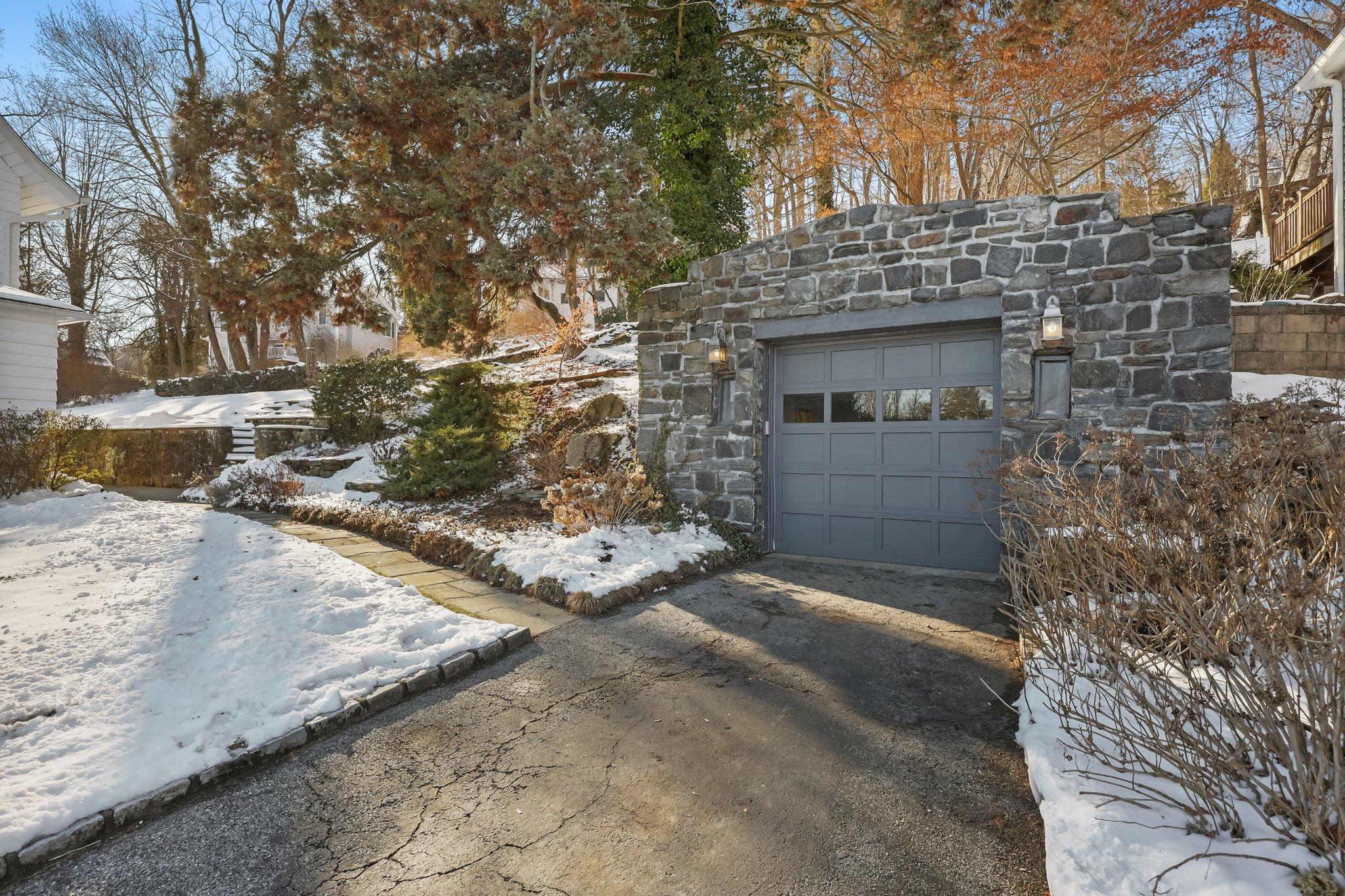 34 E Sarles Lane, Pleasantville, New York image 25