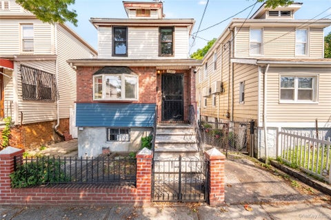 Homes For Sale - 1787 Randall Avenue<br/> Bronx, NY 10473